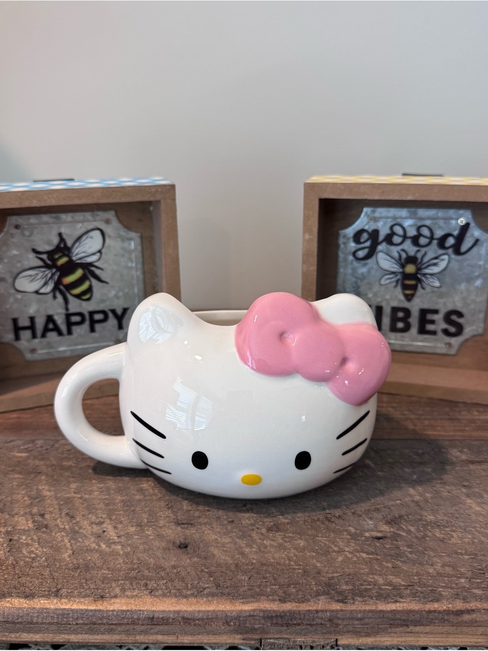 Bioworld Hello Kitty Ceramic Mug - White with Pink Bow